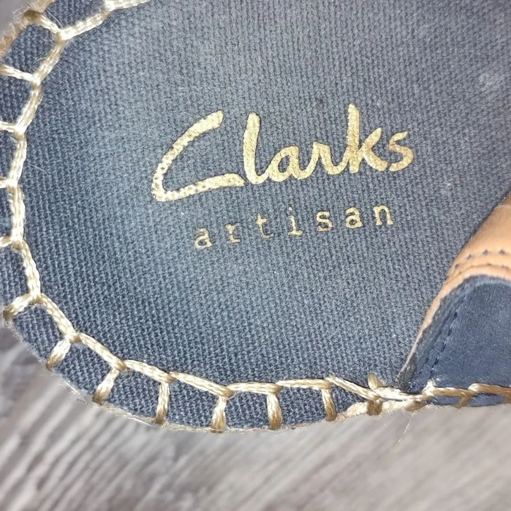 Clarks Artisan Navy Blue Peep Toe Espadrille Slingback  Sz 8W 8 wide EUC
